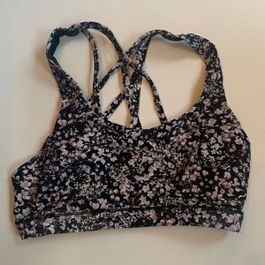 floral lululemon sports bra *will send in a lulu bag for $5*